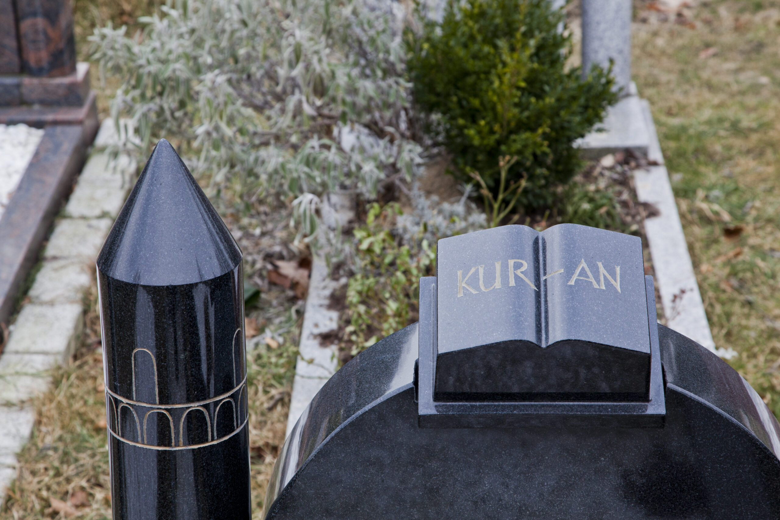 islamischer friedhof / islamic cemetery